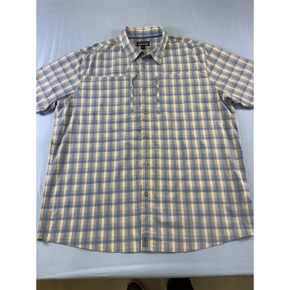 Patagonia Mens XXL Plaid Short Sleeve Fishing Shirt Blue Tan Zip Pockets Woven